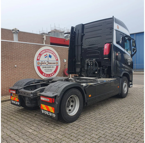 Volvo FH 13.540 I-Shift Dual Clutch I-Parc Cool Globetrotter compressor ADR - Тягач: фото 3 Volvo FH 13.540 I-Shift Dual Clutch I-Parc Cool Globetrotter compressor ADR - Тягач: фото 3