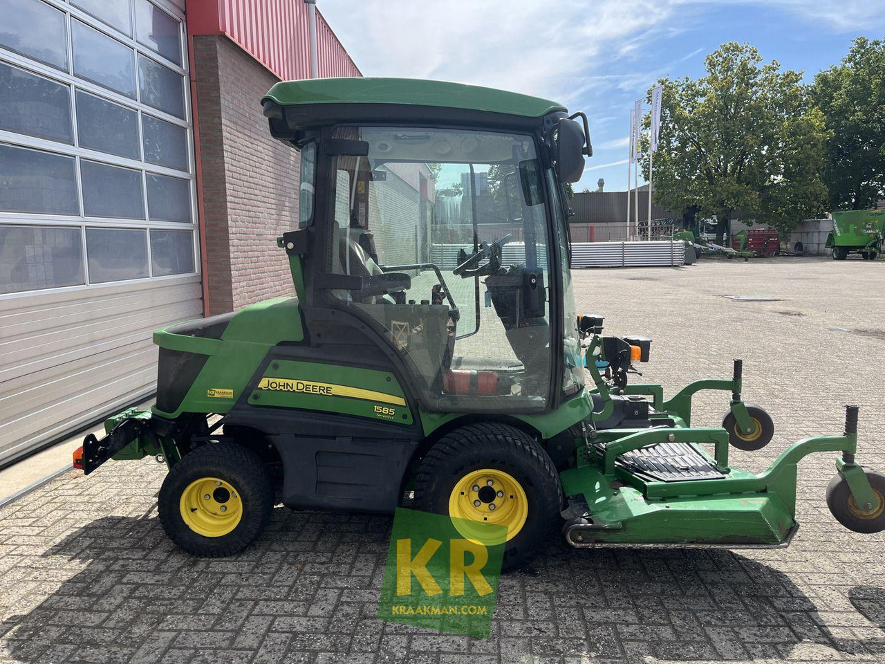 1585 John Deere - Газонокосилка: фото 3 1585 John Deere - Газонокосилка: фото 3