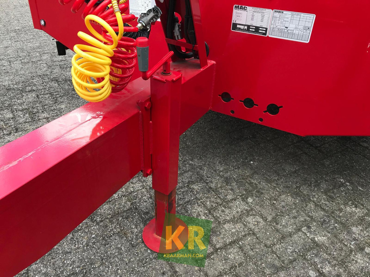 16 PREMIUM MAC Trailers - Низкорамный прицеп: фото 4 16 PREMIUM MAC Trailers - Низкорамный прицеп: фото 4