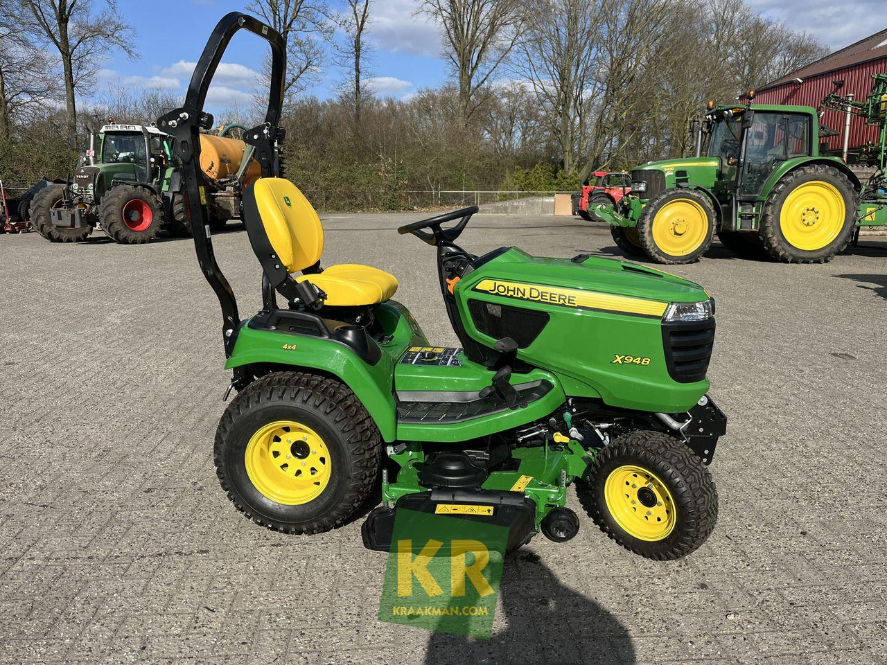 John Deere X948 - Газонокосилка: фото 1 John Deere X948 - Газонокосилка: фото 1