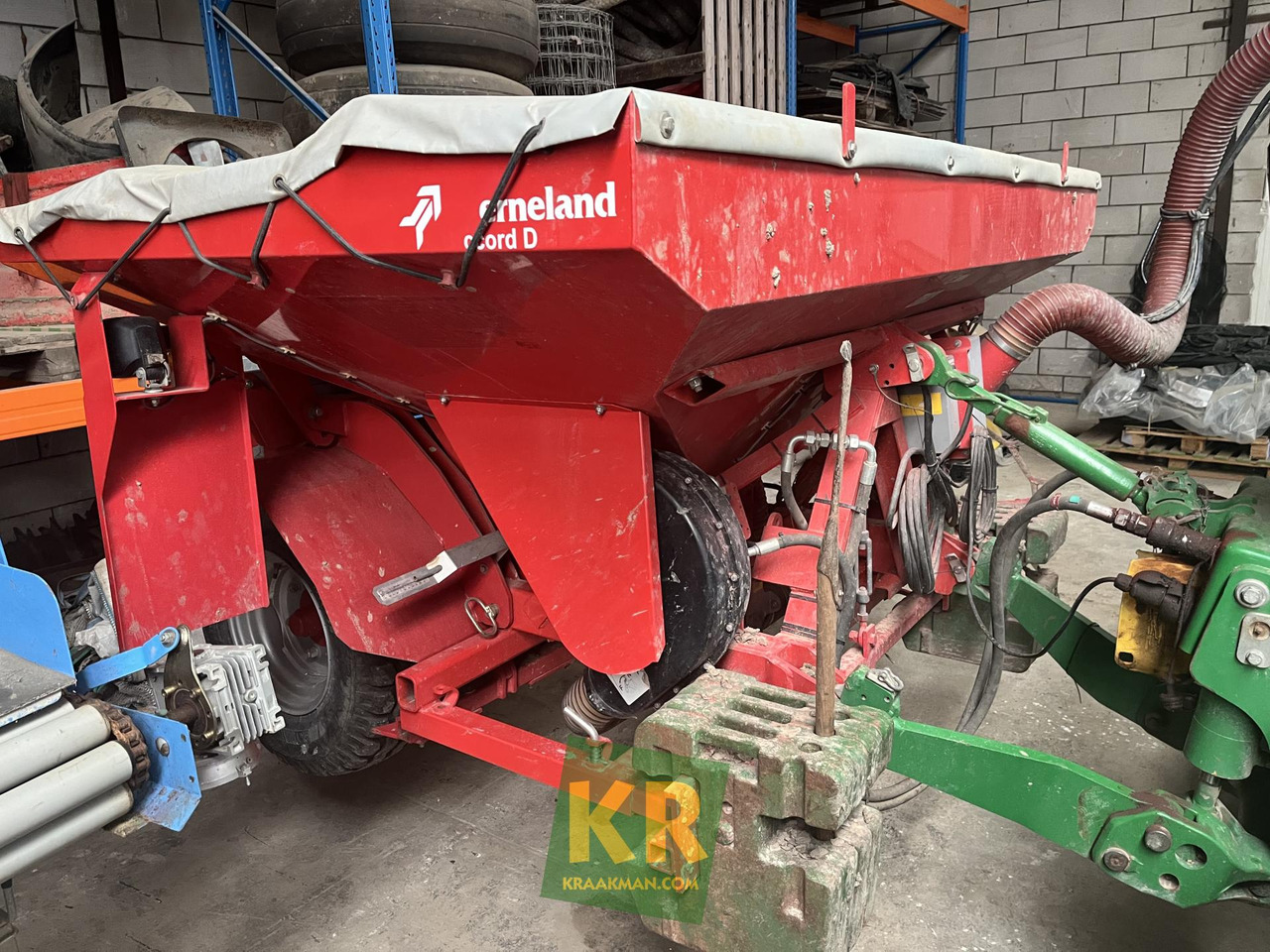 Kverneland DF 1 - Разбрасыватель удобрений: фото 1 Kverneland DF 1 - Разбрасыватель удобрений: фото 1