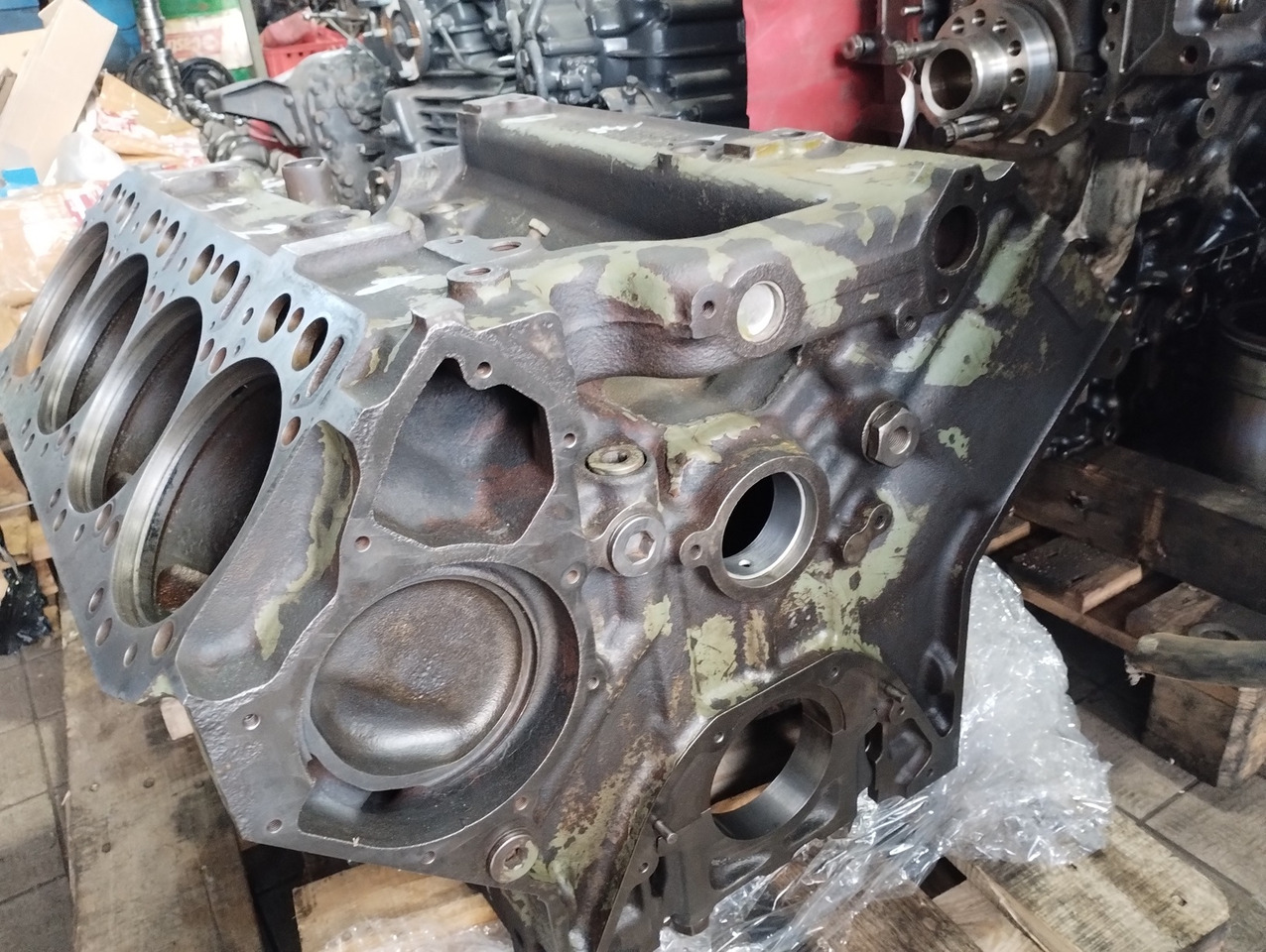 BLOK SILNIKA Mercedes OM 402 V8 - Блок цилиндров для Грузовиков: фото 3 BLOK SILNIKA Mercedes OM 402 V8 - Блок цилиндров для Грузовиков: фото 3