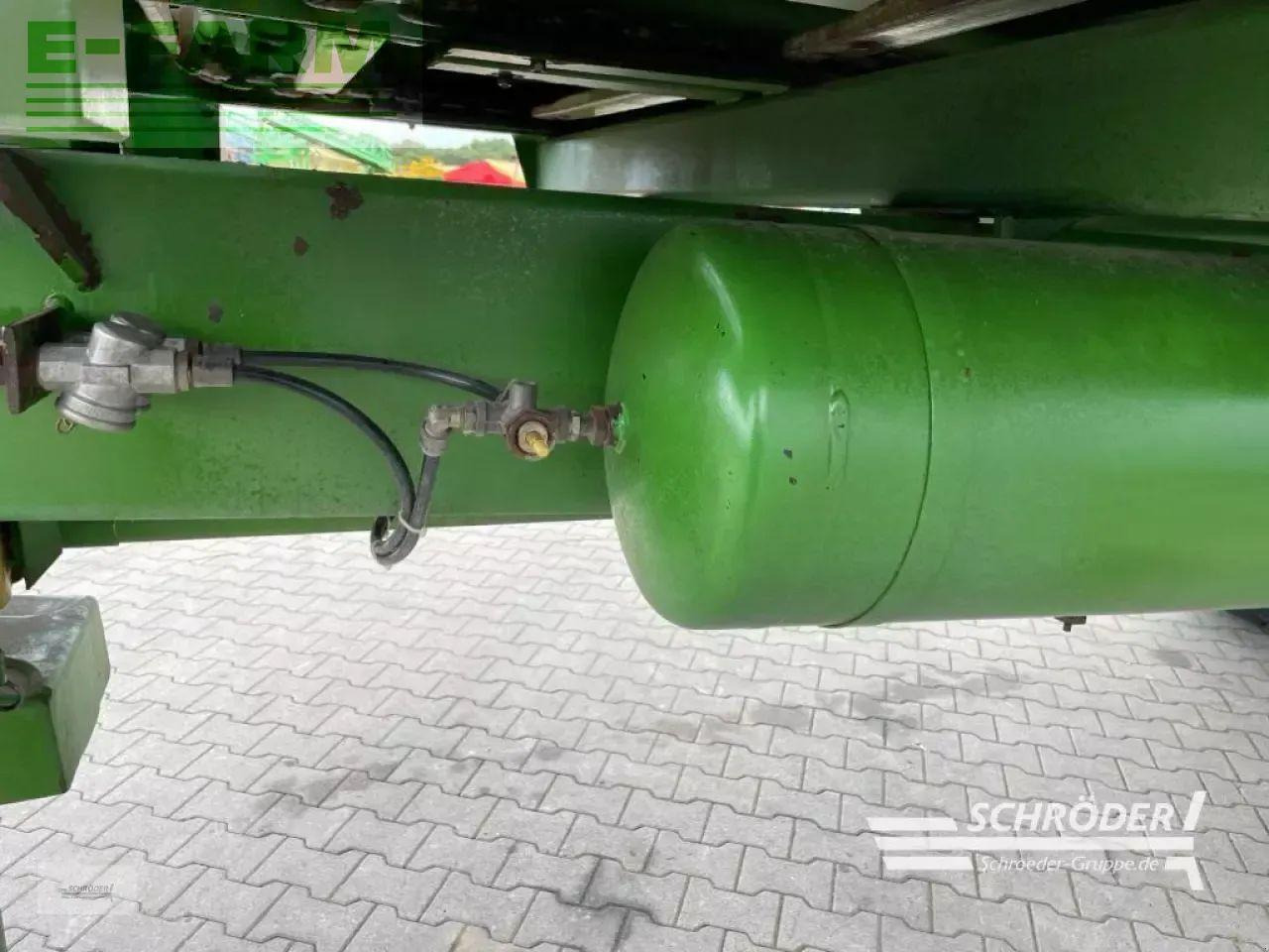 Сельскохозяйственный прицеп-самосвал Bergmann htw 45 s: фото 10 Сельскохозяйственный прицеп-самосвал Bergmann htw 45 s: фото 10