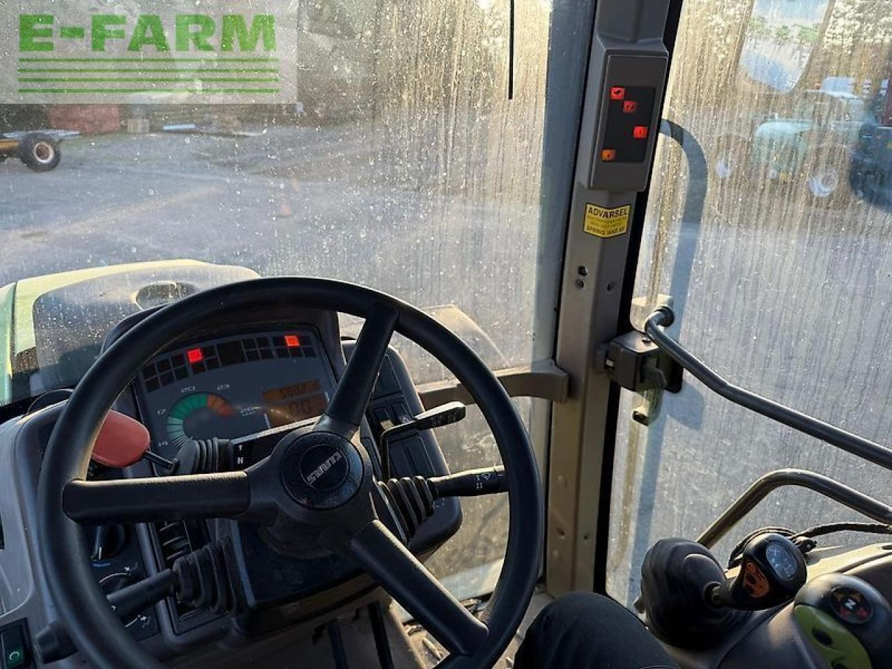 CLAAS 820 - Трактор: фото 2 CLAAS 820 - Трактор: фото 2