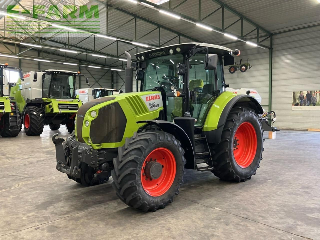CLAAS ARION 540 stage III b - Трактор: фото 1 CLAAS ARION 540 stage III b - Трактор: фото 1