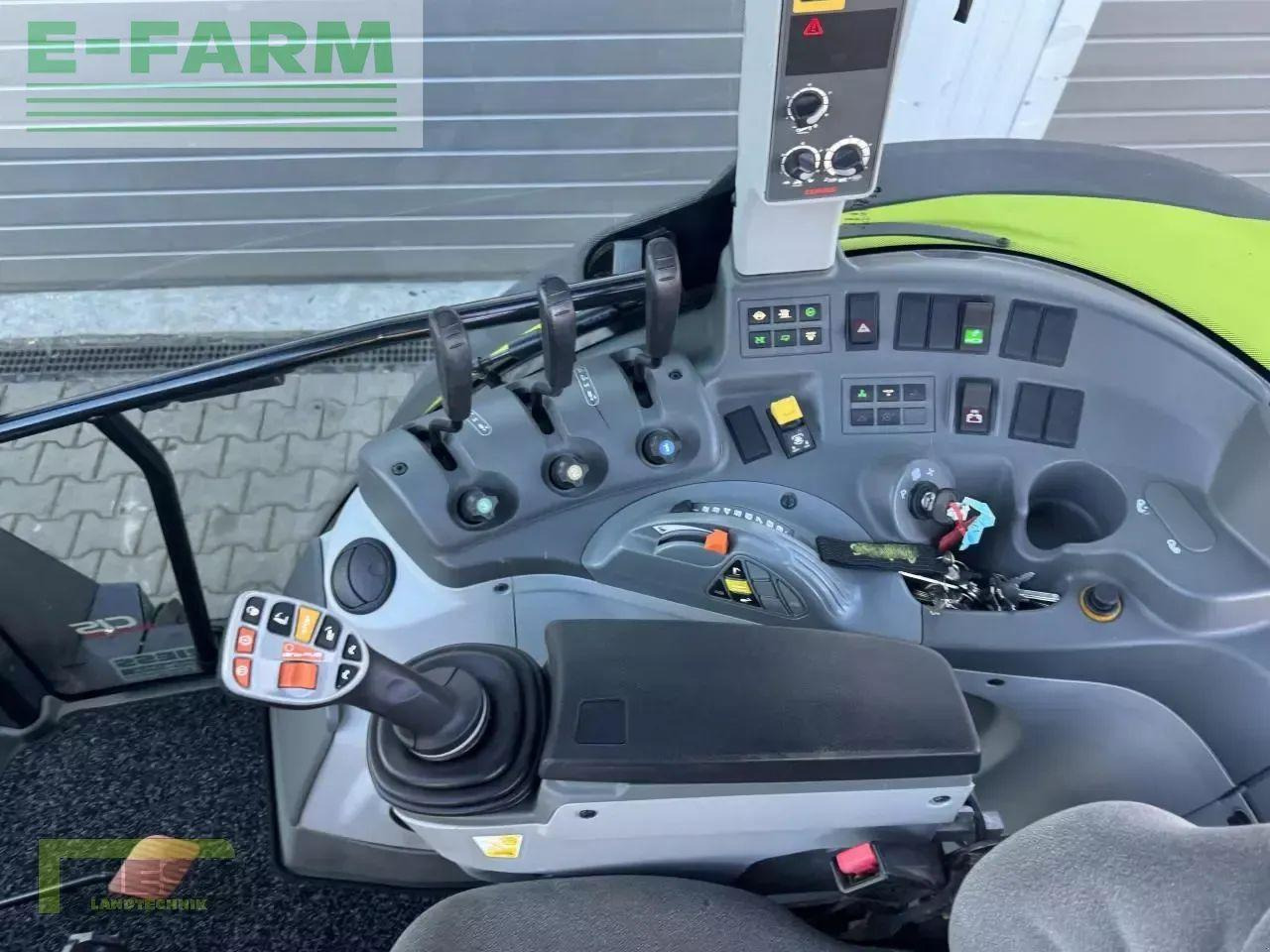 CLAAS arion 420 cis a32 - Трактор: фото 5 CLAAS arion 420 cis a32 - Трактор: фото 5