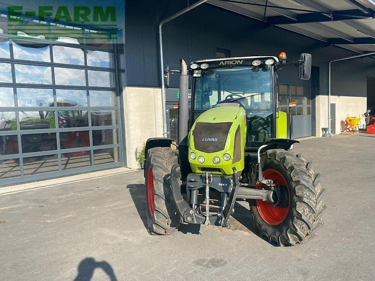 CLAAS arion 420 cis mit lenksystem und frontkraftheber - Трактор: фото 2 CLAAS arion 420 cis mit lenksystem und frontkraftheber - Трактор: фото 2