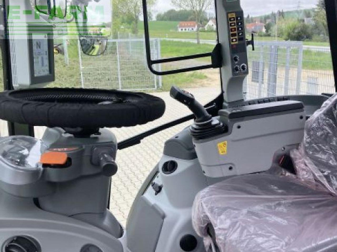 CLAAS arion 450 cis+ CIS+ - Трактор: фото 5 CLAAS arion 450 cis+ CIS+ - Трактор: фото 5