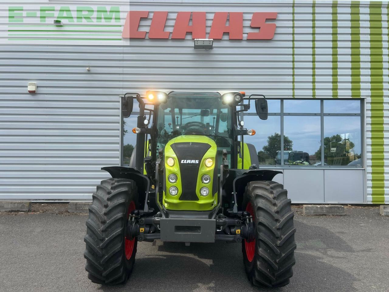 CLAAS arion 450 stage v - Трактор: фото 2 CLAAS arion 450 stage v - Трактор: фото 2