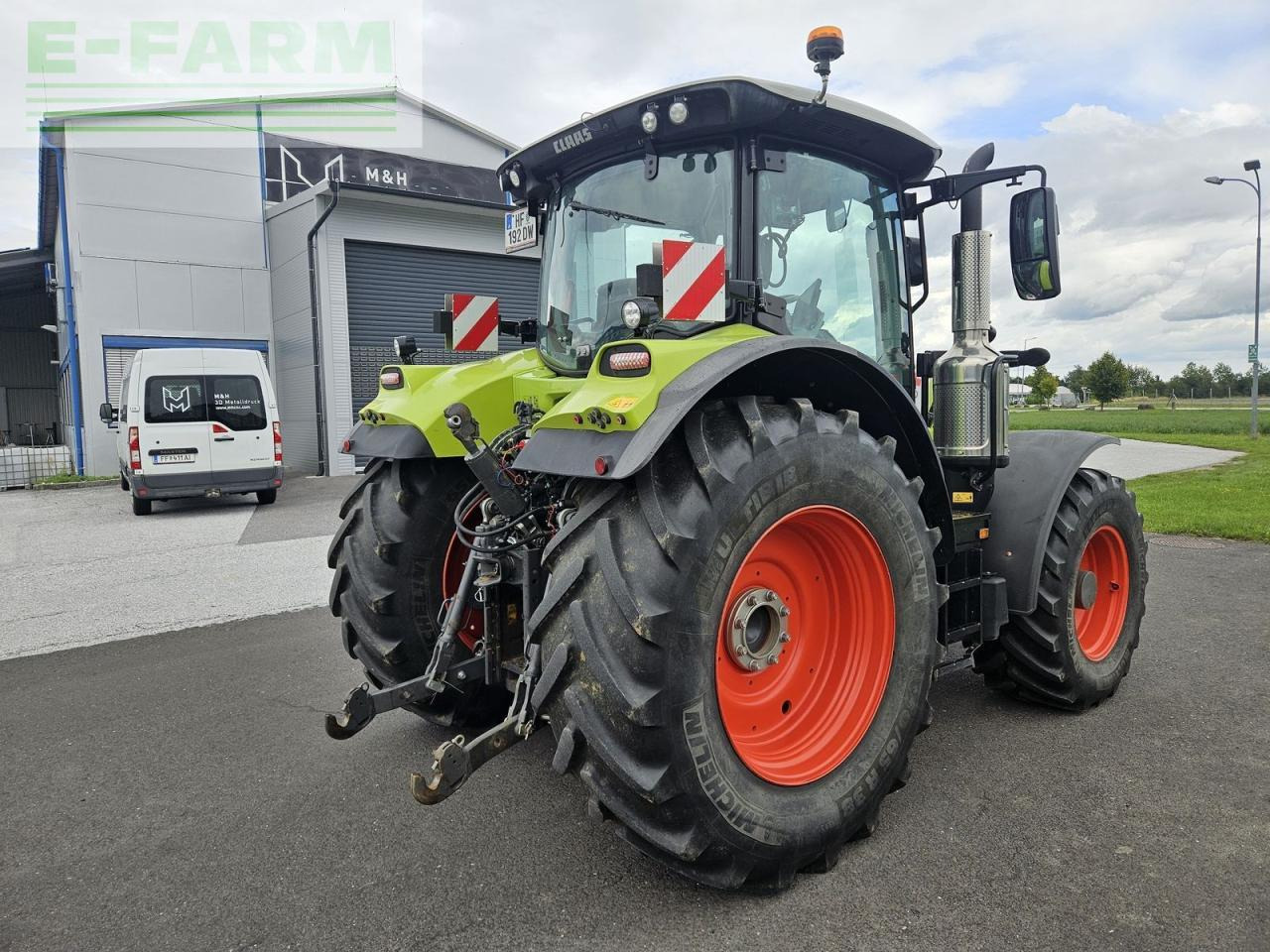 CLAAS arion 550 cebis cmatic CMATIC CEBIS - Трактор: фото 5 CLAAS arion 550 cebis cmatic CMATIC CEBIS - Трактор: фото 5
