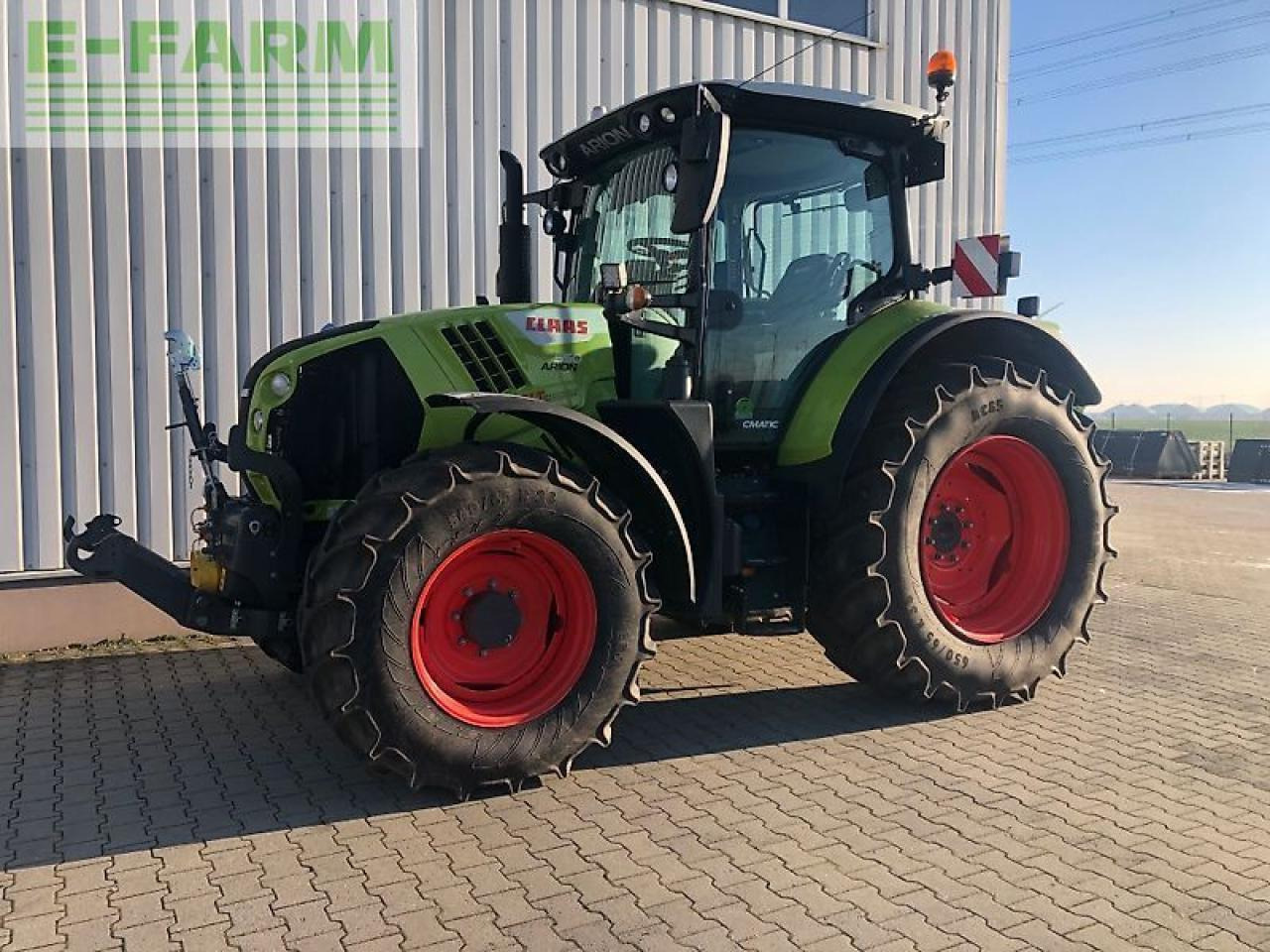 CLAAS arion 550 cm cis+ CIS - Трактор: фото 3 CLAAS arion 550 cm cis+ CIS - Трактор: фото 3