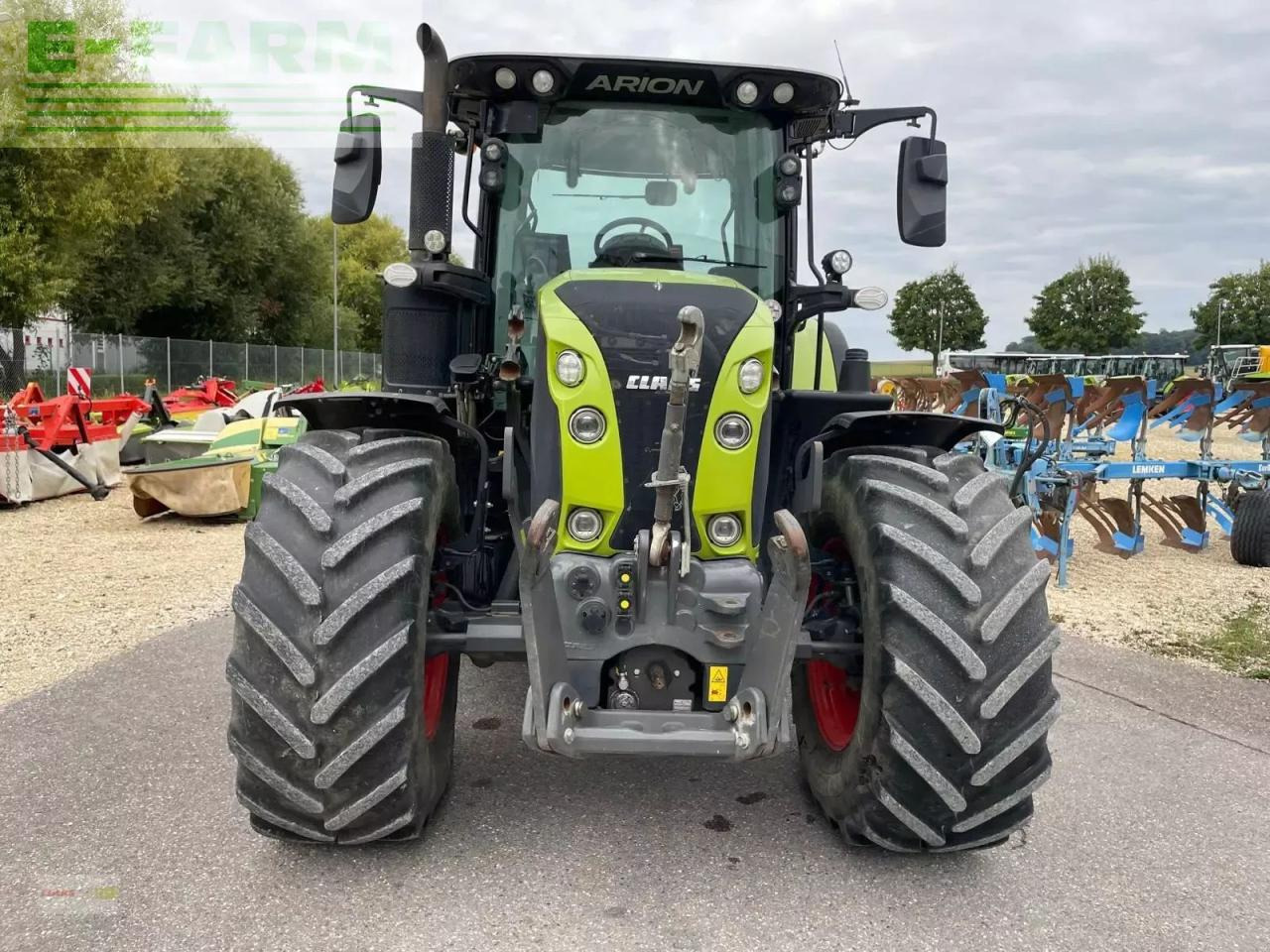 CLAAS arion 550 cmatic cebis preisreduziert CMATIC CEBIS - Трактор: фото 3 CLAAS arion 550 cmatic cebis preisreduziert CMATIC CEBIS - Трактор: фото 3