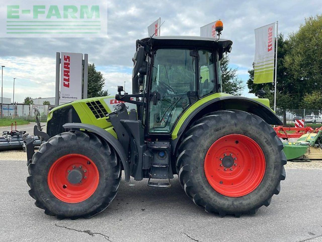 CLAAS arion 550 cmatic cebis preisreduziert CMATIC CEBIS - Трактор: фото 2 CLAAS arion 550 cmatic cebis preisreduziert CMATIC CEBIS - Трактор: фото 2