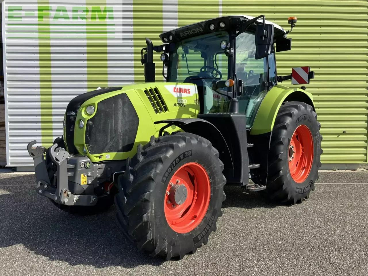 CLAAS arion 630 cis electropilot CIS - Трактор: фото 1 CLAAS arion 630 cis electropilot CIS - Трактор: фото 1