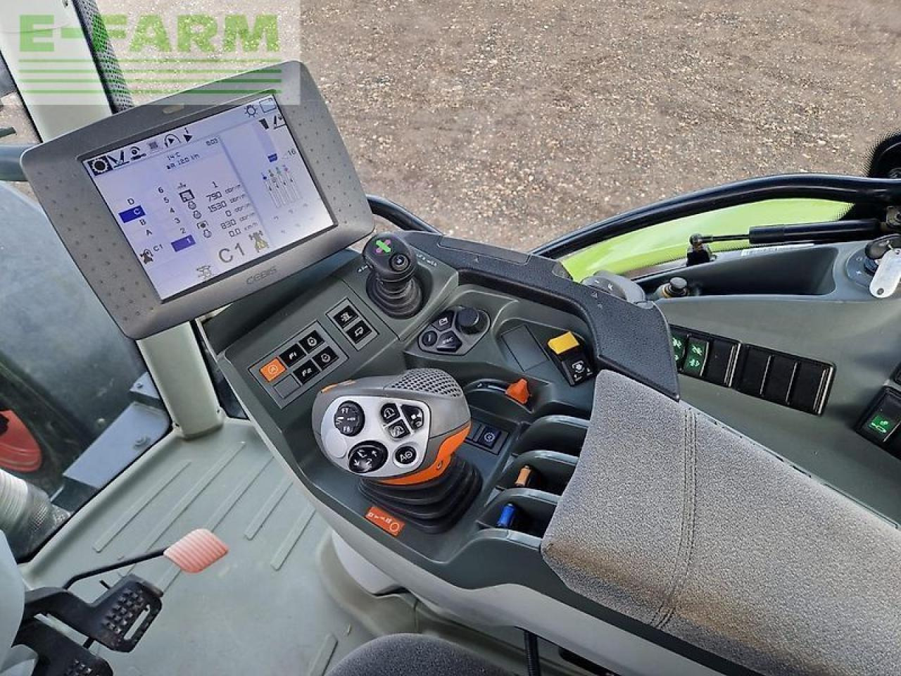 CLAAS arion 640 cebis CEBIS - Трактор: фото 5 CLAAS arion 640 cebis CEBIS - Трактор: фото 5