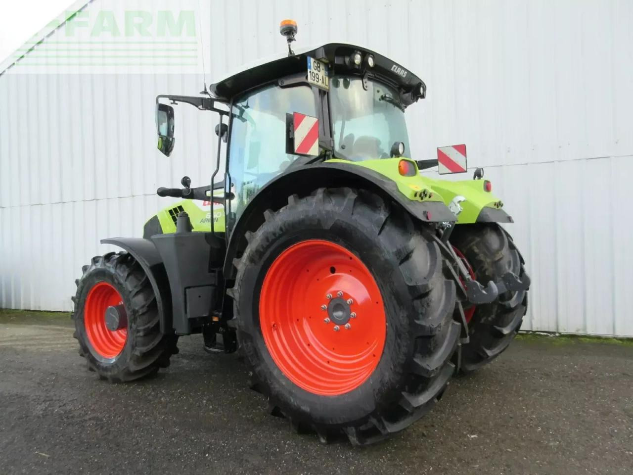 CLAAS arion 660 cmatic concept-nâ°1 CMATIC CIS - Трактор: фото 2 CLAAS arion 660 cmatic concept-nâ°1 CMATIC CIS - Трактор: фото 2