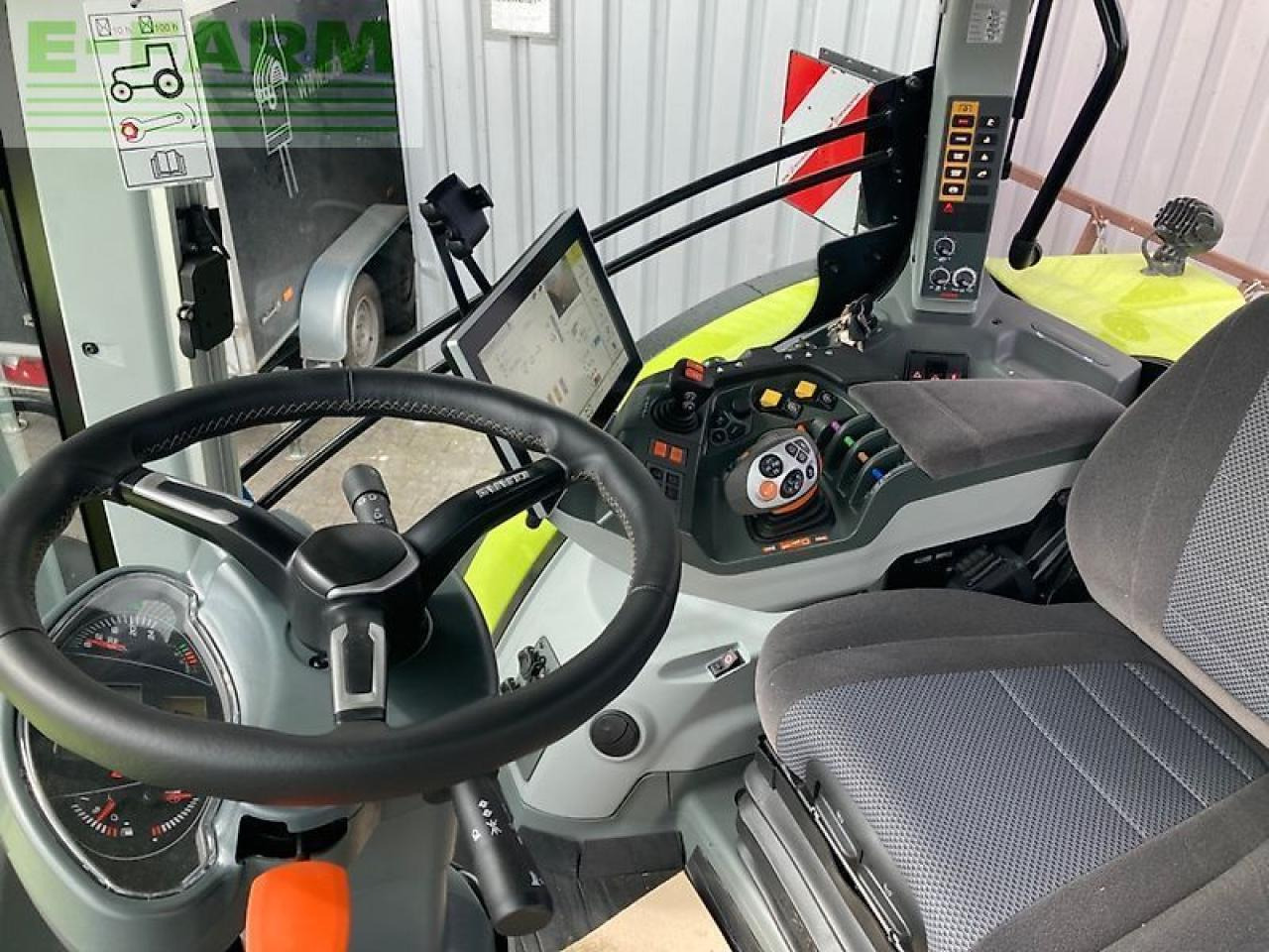 CLAAS arion 660 cmatic - Трактор: фото 4 CLAAS arion 660 cmatic - Трактор: фото 4