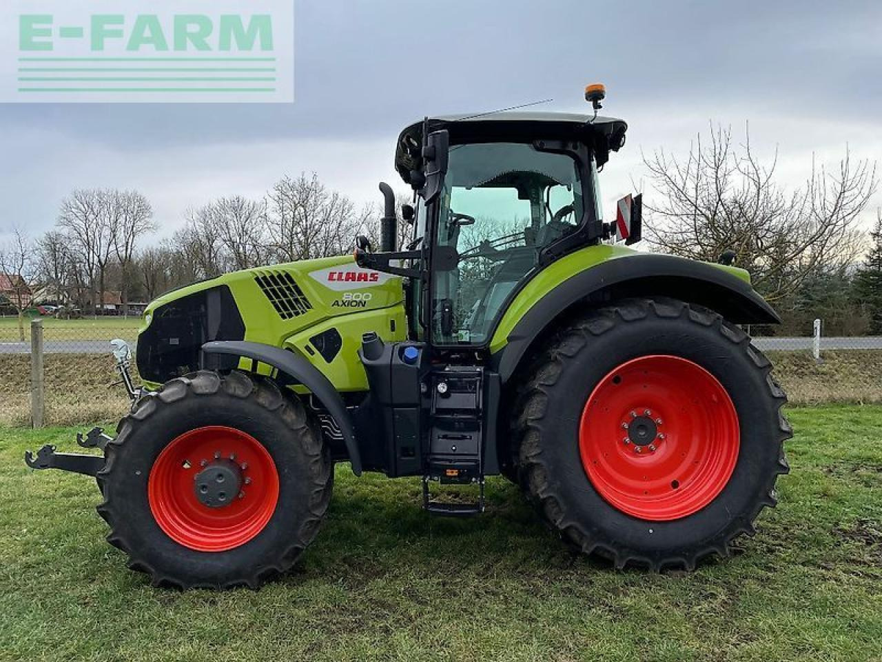 CLAAS axion 800 - Трактор: фото 3 CLAAS axion 800 - Трактор: фото 3