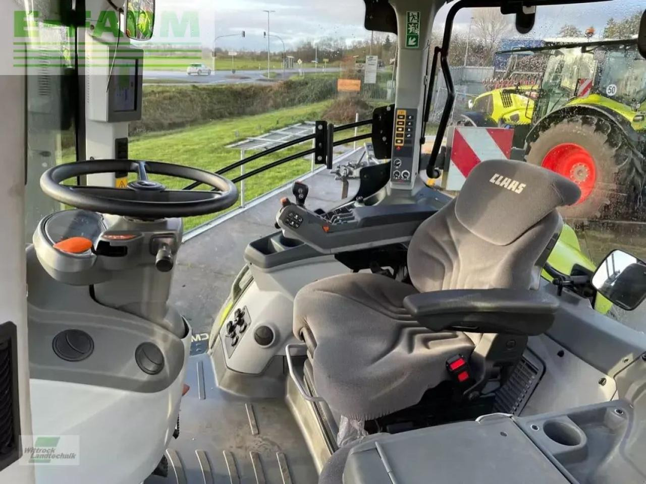 CLAAS axion 810 cm cis+ - Трактор: фото 2 CLAAS axion 810 cm cis+ - Трактор: фото 2