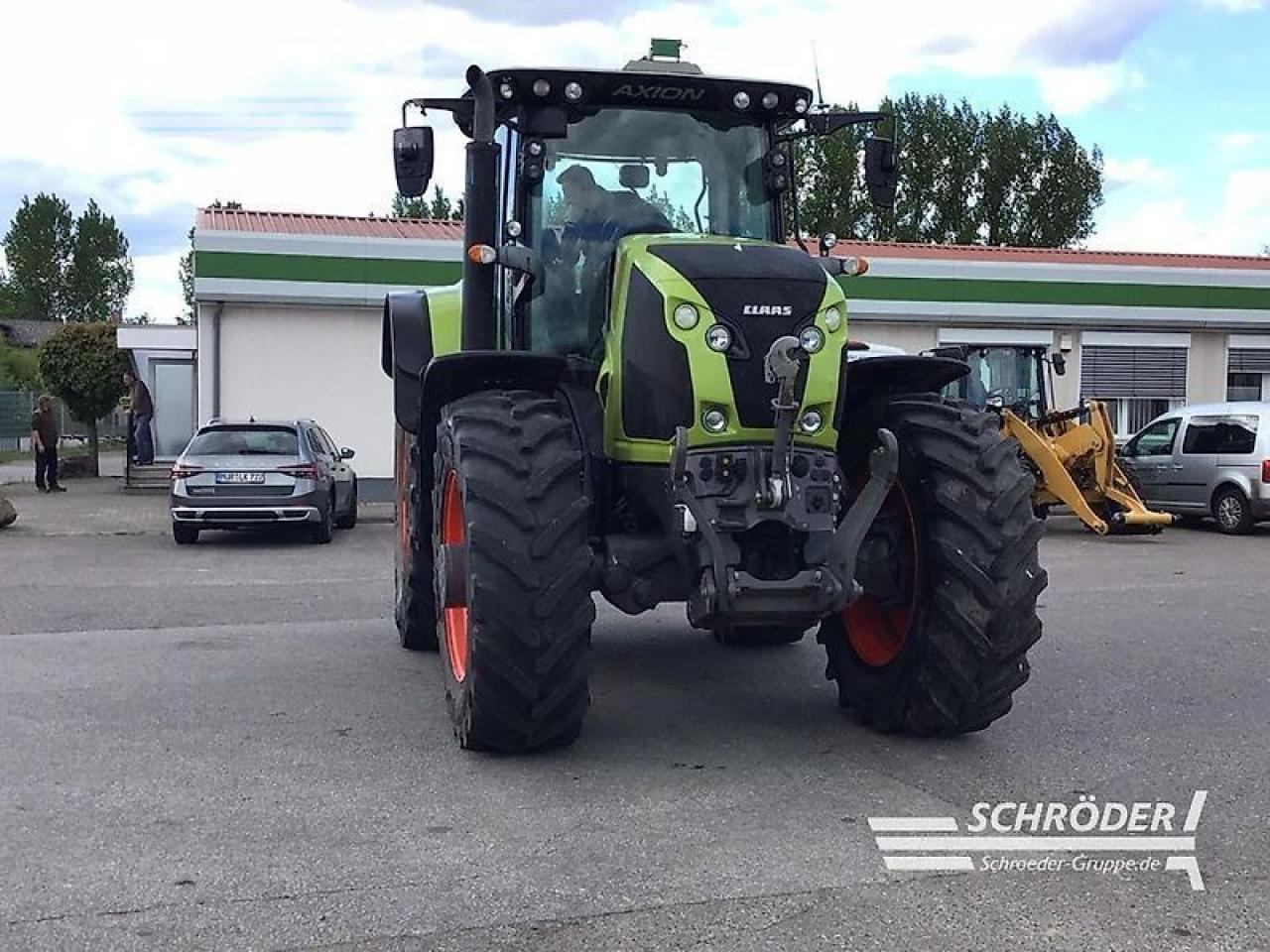 CLAAS axion 850 c-matic CMATIC - Трактор: фото 5 CLAAS axion 850 c-matic CMATIC - Трактор: фото 5