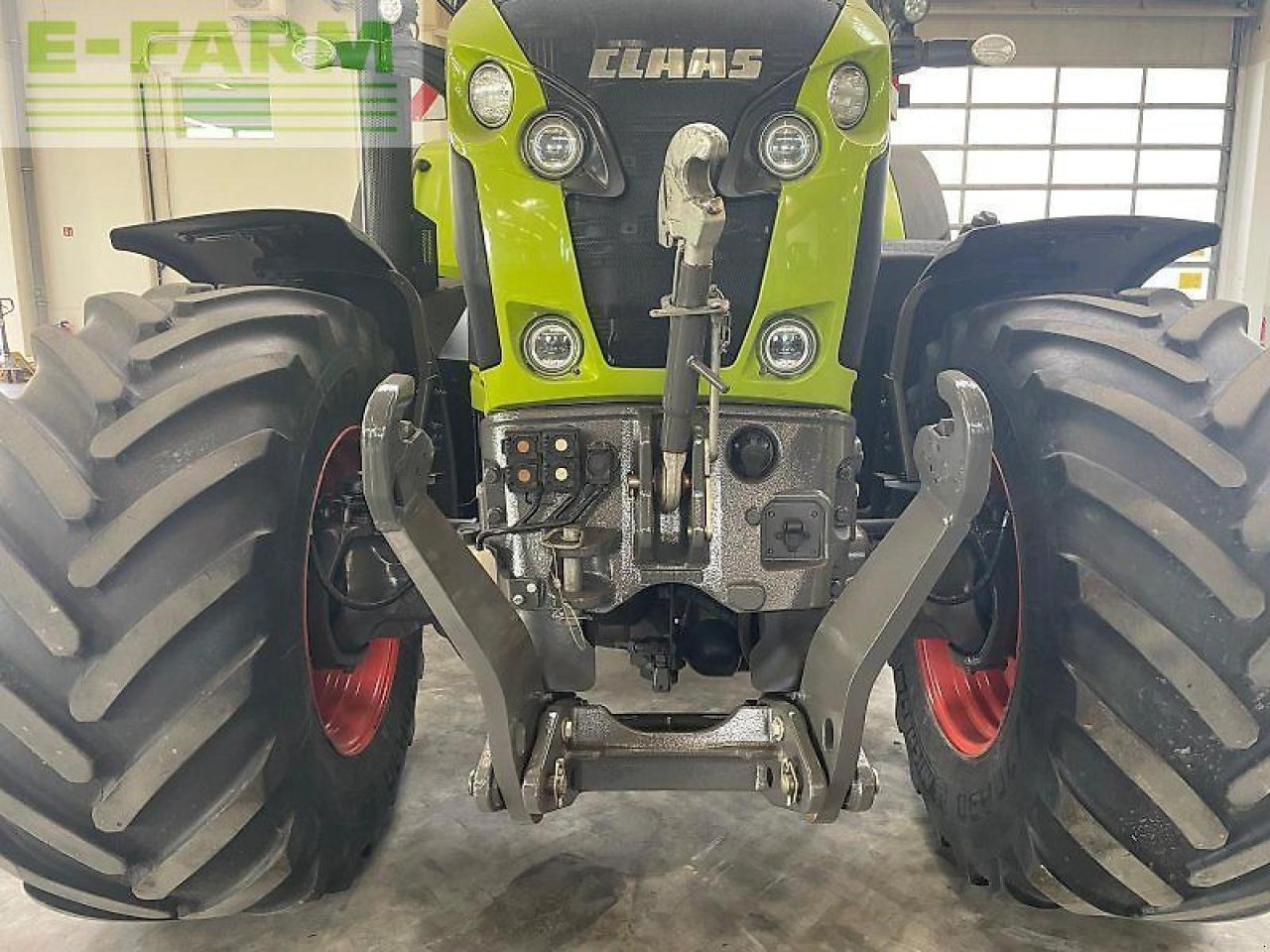 CLAAS axion 870 cmatic cebis CMATIC CEBIS - Трактор: фото 4 CLAAS axion 870 cmatic cebis CMATIC CEBIS - Трактор: фото 4