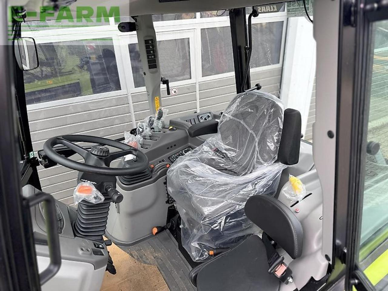 CLAAS axos 240 advanced fl-konsole - Трактор: фото 4 CLAAS axos 240 advanced fl-konsole - Трактор: фото 4