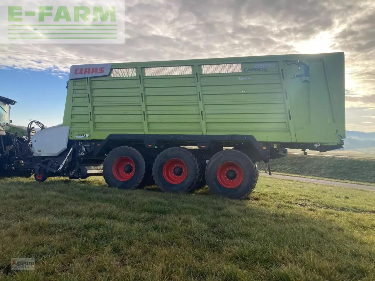 CLAAS cargos 8500 - Самозагружающийся прицеп: фото 3 CLAAS cargos 8500 - Самозагружающийся прицеп: фото 3