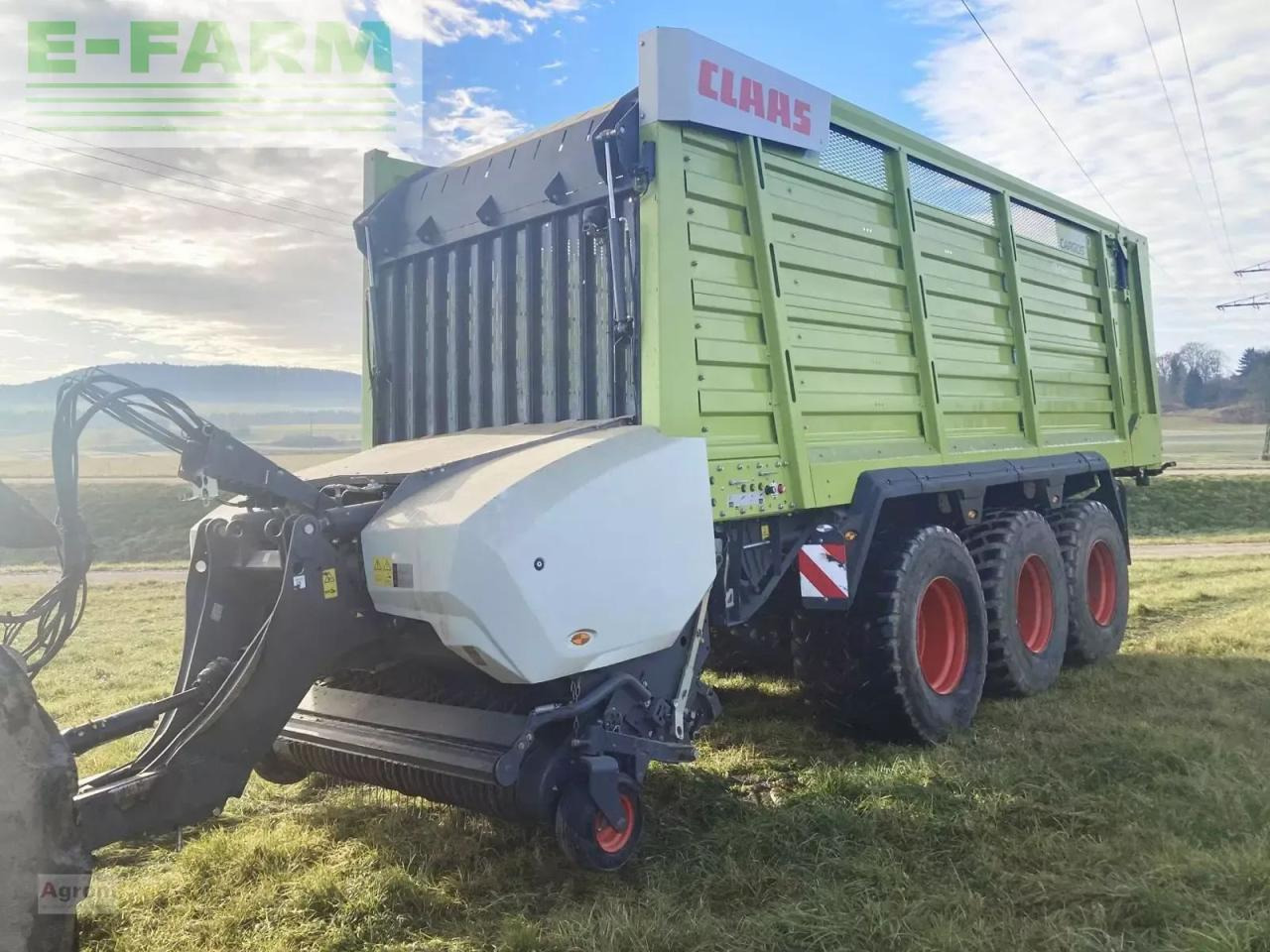 CLAAS cargos 8500 - Самозагружающийся прицеп: фото 1 CLAAS cargos 8500 - Самозагружающийся прицеп: фото 1