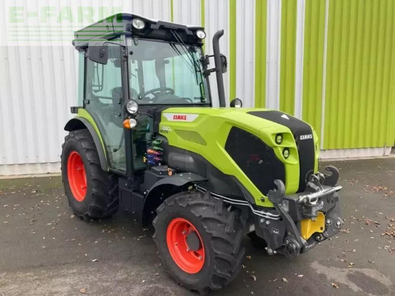 CLAAS claas nexos 240 m - Трактор: фото 3 CLAAS claas nexos 240 m - Трактор: фото 3