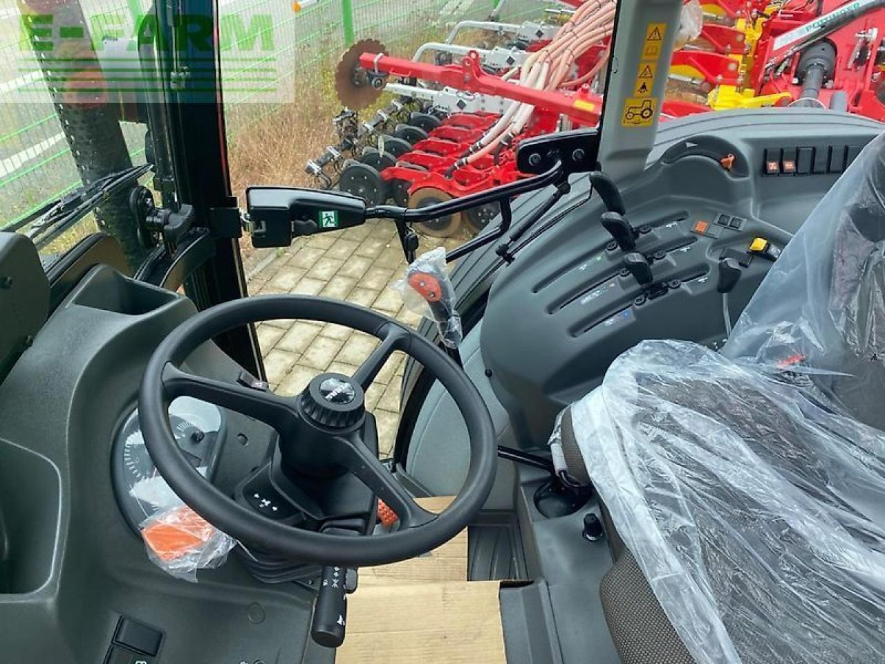 CLAAS elios 210 kabine advanced - Трактор: фото 5 CLAAS elios 210 kabine advanced - Трактор: фото 5