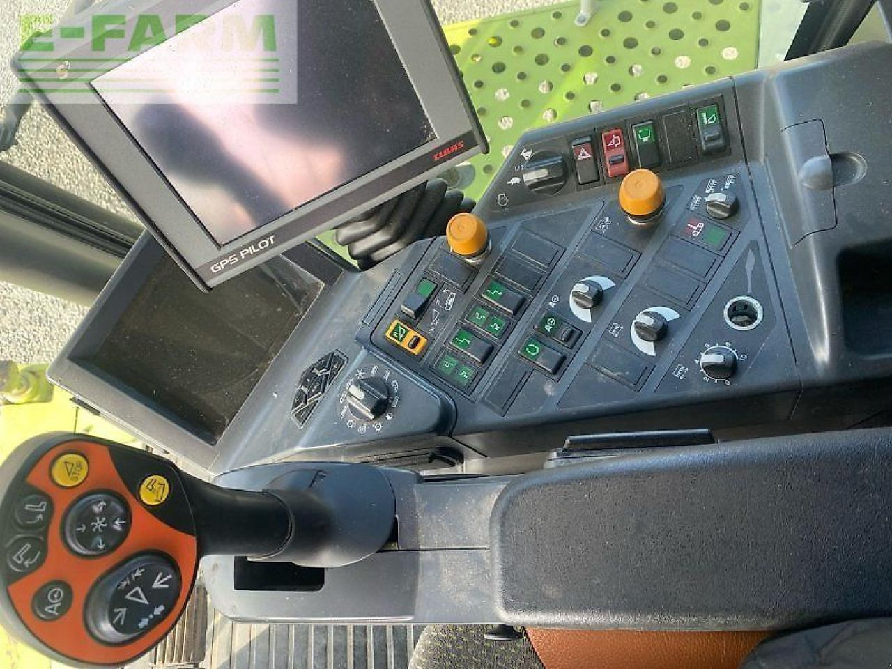 Зерноуборочный комбайн CLAAS lexion 570 tt: фото 8 Зерноуборочный комбайн CLAAS lexion 570 tt: фото 8