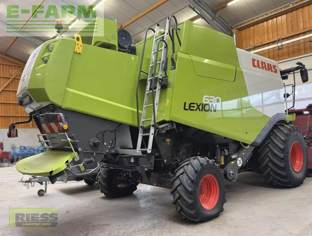 CLAAS lexion 630 montana t4 - Зерноуборочный комбайн: фото 3 CLAAS lexion 630 montana t4 - Зерноуборочный комбайн: фото 3