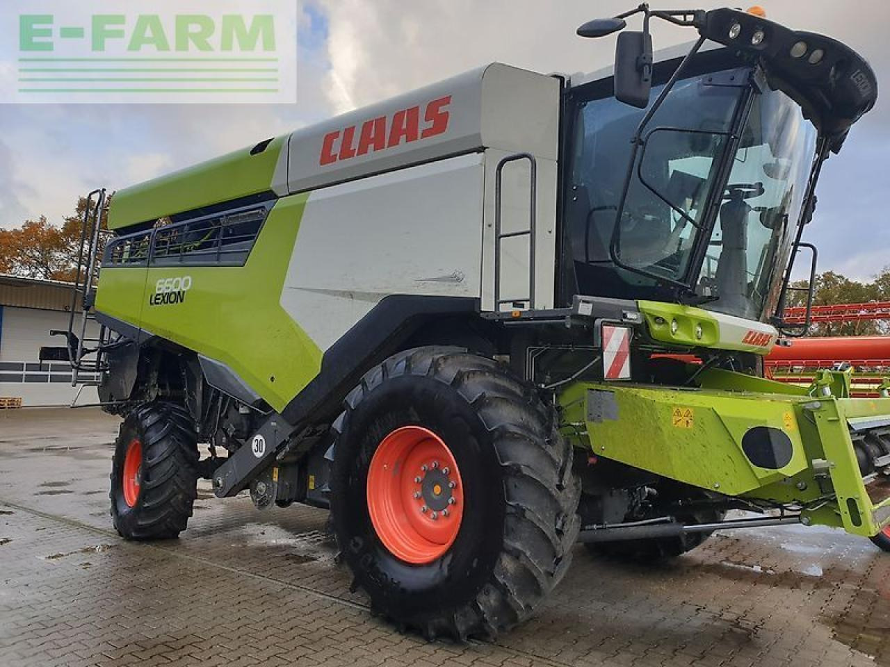CLAAS lexion 6600 +vario 930 - Зерноуборочный комбайн: фото 1 CLAAS lexion 6600 +vario 930 - Зерноуборочный комбайн: фото 1