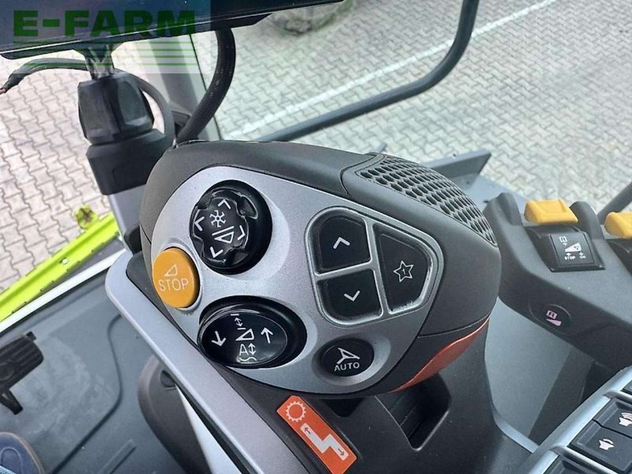 CLAAS lexion 8700 tt - Зерноуборочный комбайн: фото 2 CLAAS lexion 8700 tt - Зерноуборочный комбайн: фото 2