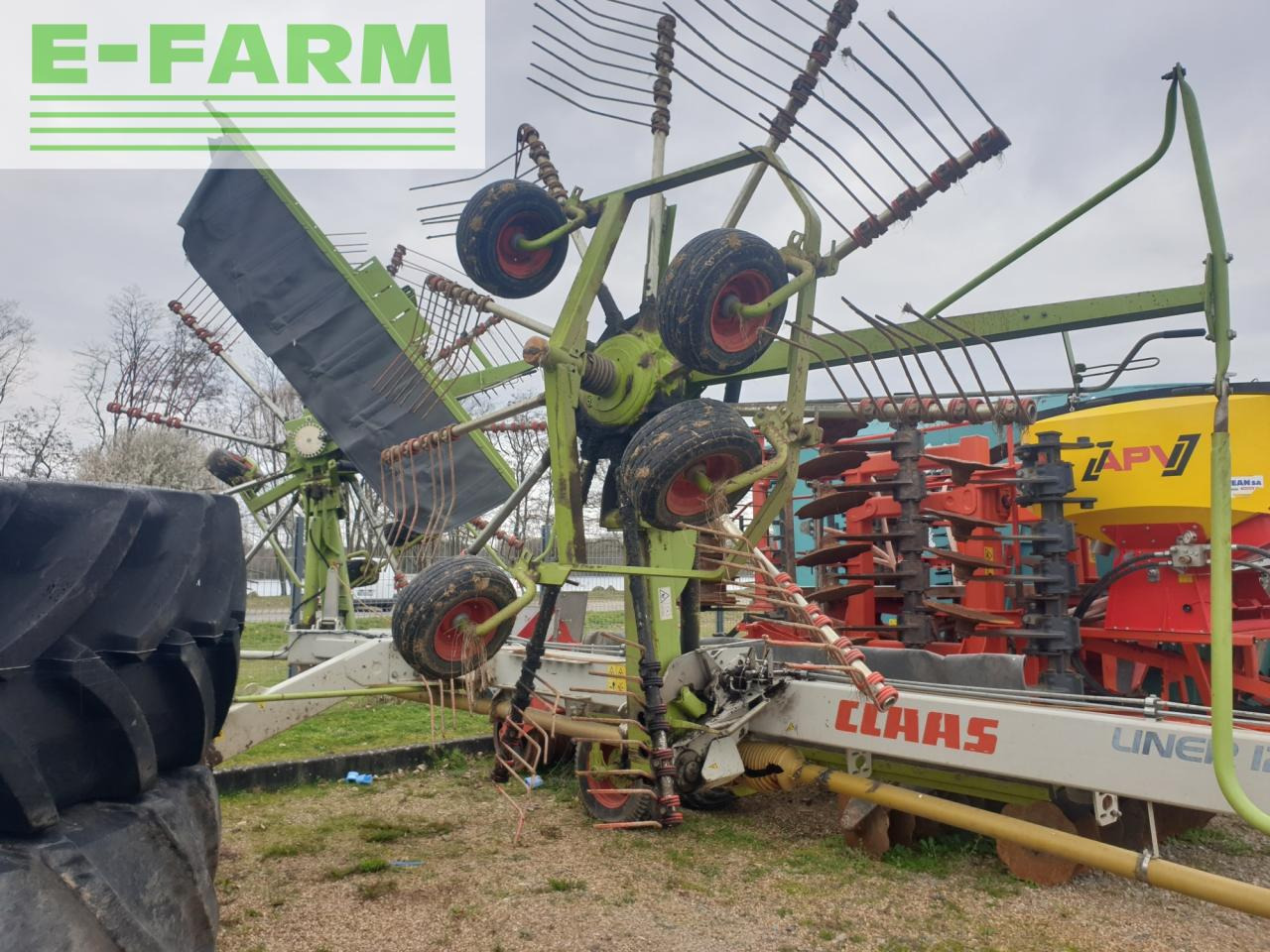 CLAAS liner 1250 profil - Сеноворошилка: фото 2 CLAAS liner 1250 profil - Сеноворошилка: фото 2