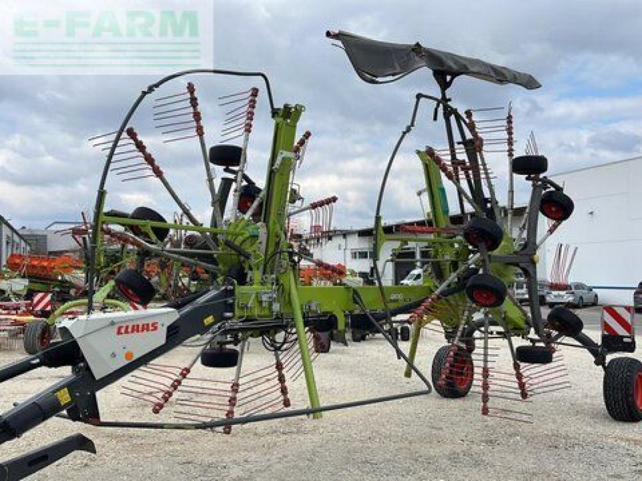 CLAAS liner 1800 twin - Сеноворошилка: фото 1 CLAAS liner 1800 twin - Сеноворошилка: фото 1