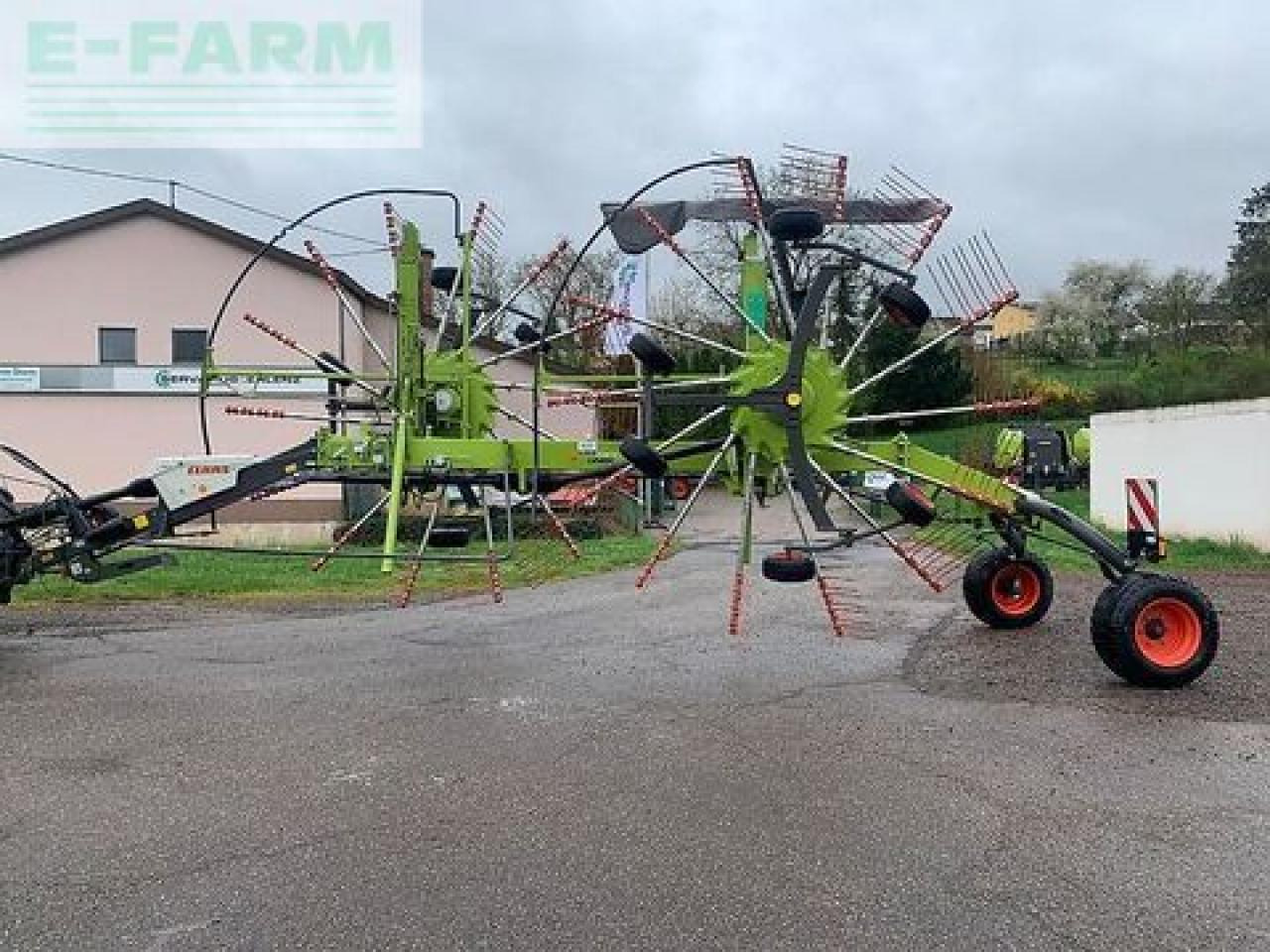 CLAAS liner 1900 neuwertiger seitenschwader - Сеноворошилка: фото 5 CLAAS liner 1900 neuwertiger seitenschwader - Сеноворошилка: фото 5