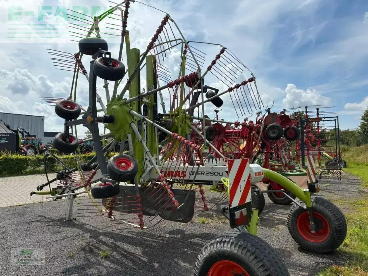CLAAS liner 2800 - Сеноворошилка: фото 5 CLAAS liner 2800 - Сеноворошилка: фото 5