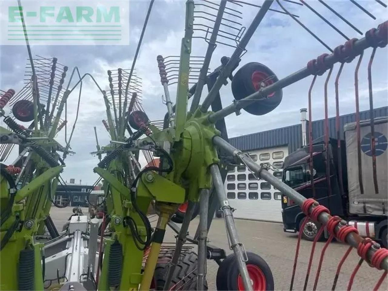 Сеноворошилка CLAAS liner 3600: фото 19