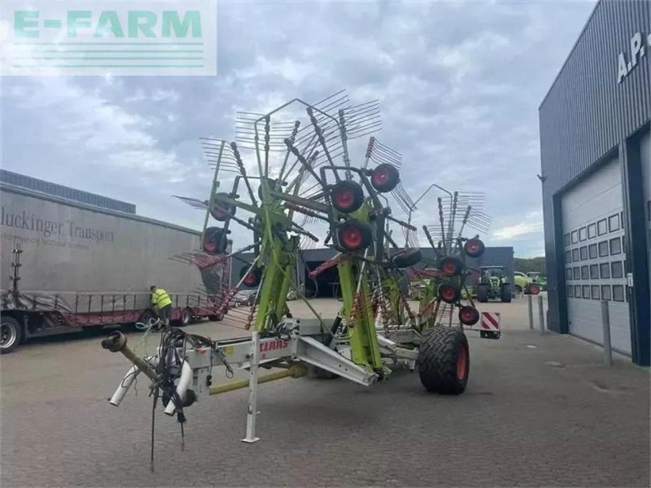 Сеноворошилка CLAAS liner 3600: фото 6