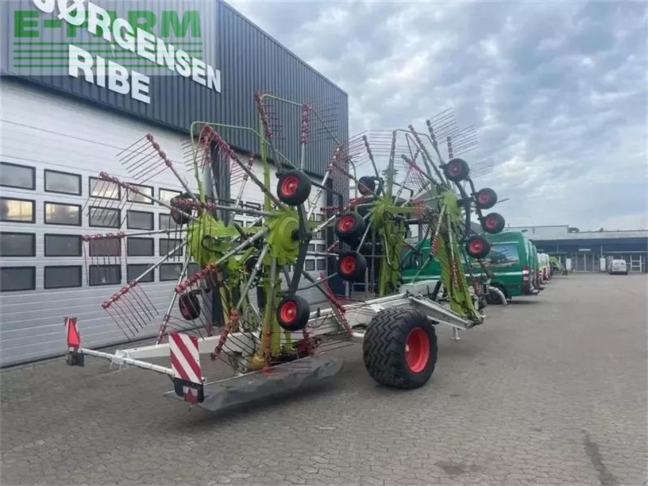 Сеноворошилка CLAAS liner 3600: фото 9