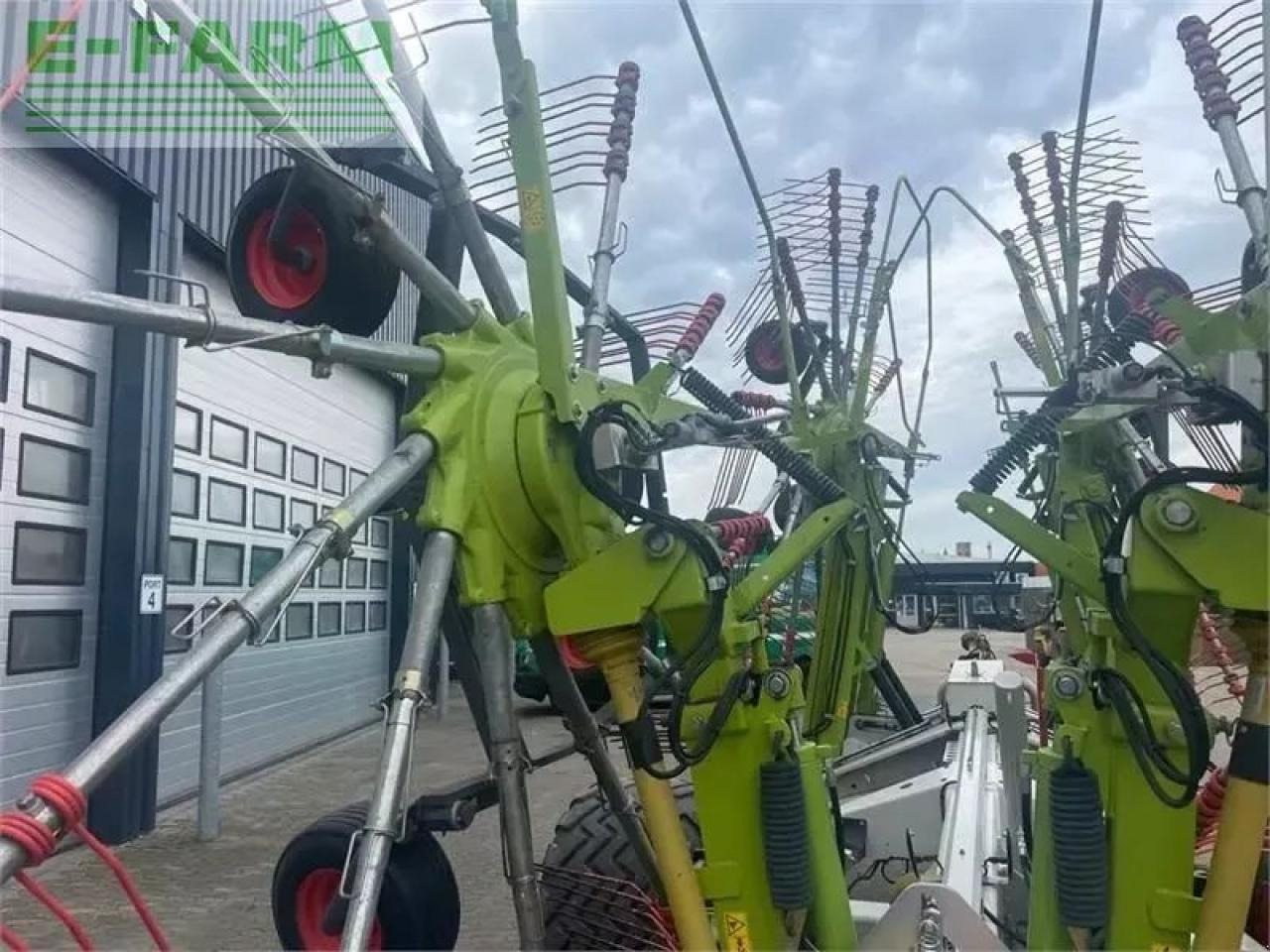 Сеноворошилка CLAAS liner 3600: фото 21