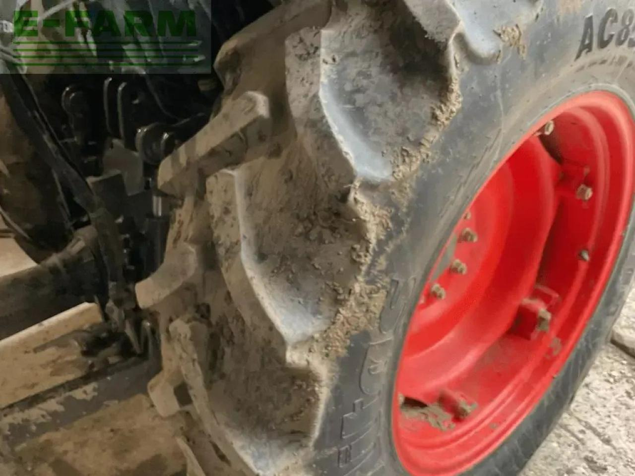 CLAAS nexos 230 vl ls 30+ VL - Трактор: фото 4 CLAAS nexos 230 vl ls 30+ VL - Трактор: фото 4