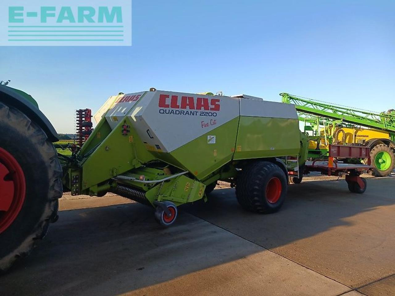 CLAAS quadrant 2200 - Пресс-подборщик тюковый: фото 1 CLAAS quadrant 2200 - Пресс-подборщик тюковый: фото 1