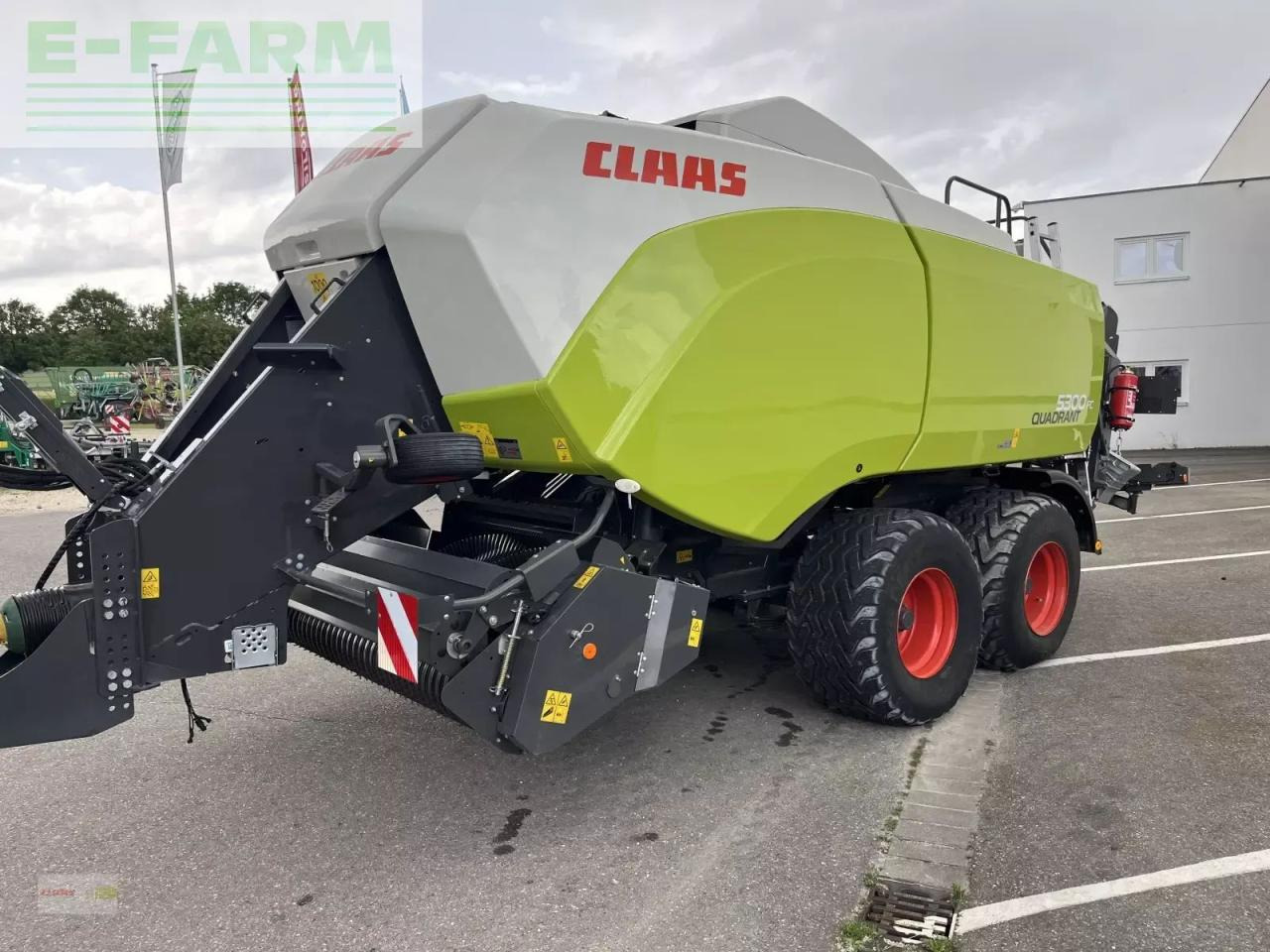 CLAAS quadrant 5300 fc t - Пресс-подборщик тюковый: фото 2 CLAAS quadrant 5300 fc t - Пресс-подборщик тюковый: фото 2