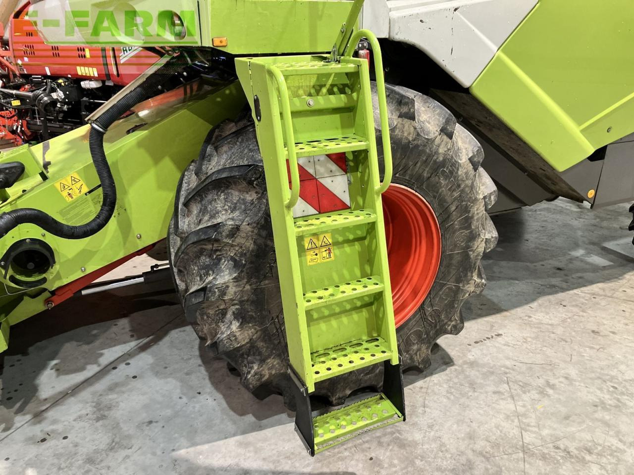 Зерноуборочный комбайн CLAAS tucano 320: фото 26 Зерноуборочный комбайн CLAAS tucano 320: фото 26