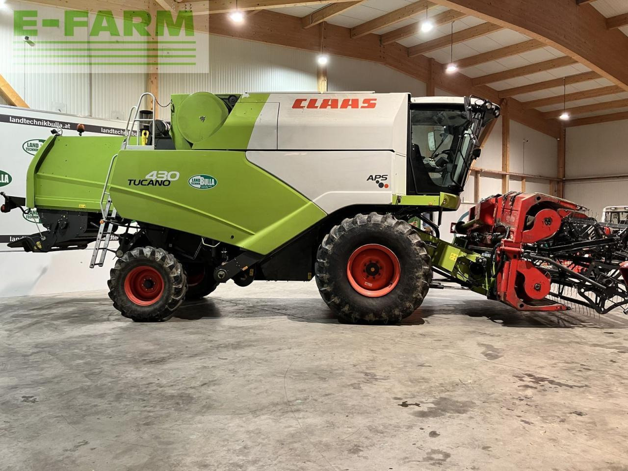 CLAAS tucano 430 - Зерноуборочный комбайн: фото 3 CLAAS tucano 430 - Зерноуборочный комбайн: фото 3
