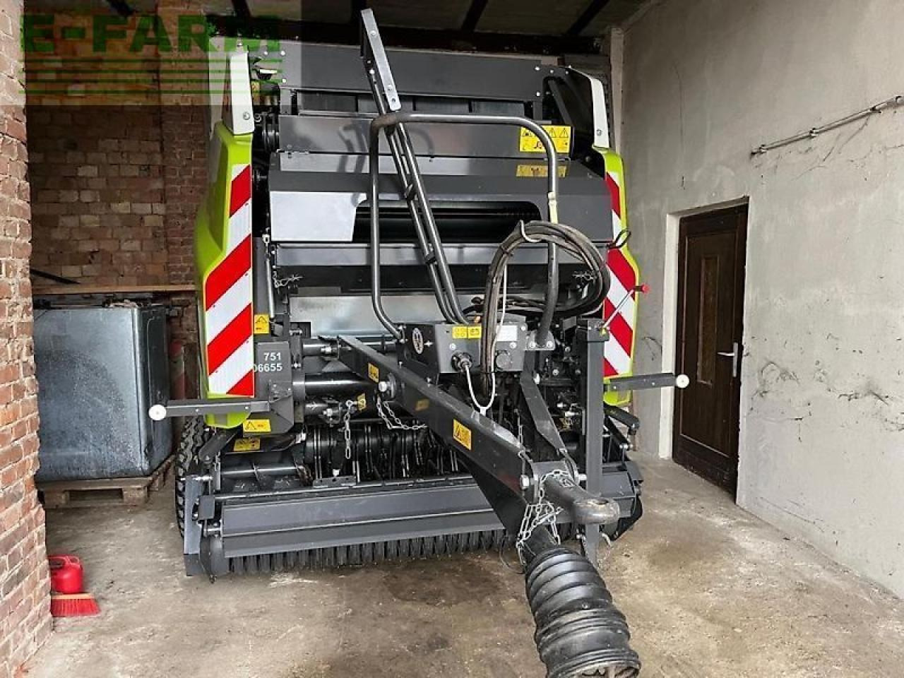 CLAAS variant 465 rc pro - Пресс-подборщик тюковый: фото 1 CLAAS variant 465 rc pro - Пресс-подборщик тюковый: фото 1