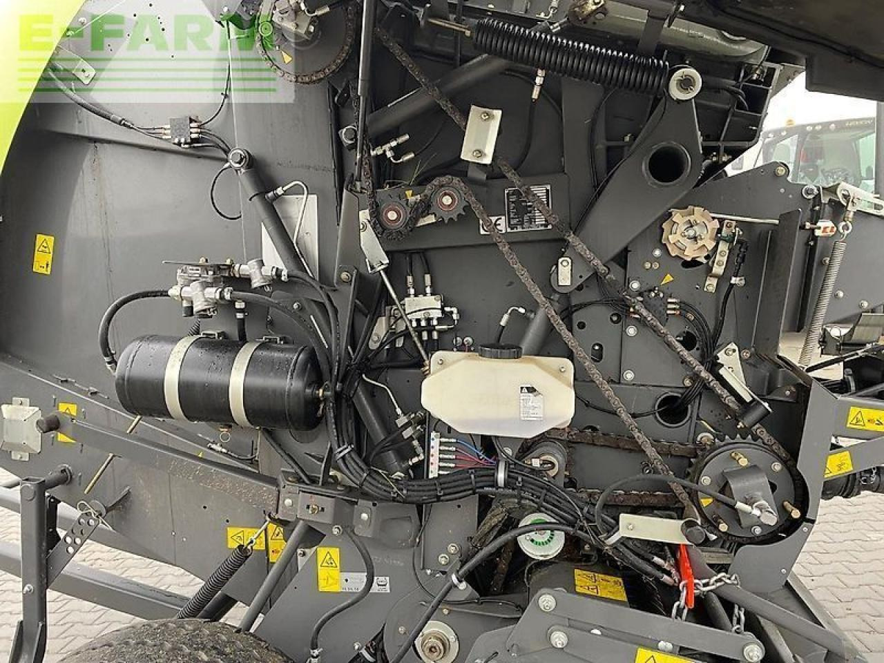 Пресс-подборщик тюковый CLAAS variant 480 rc pro: фото 8