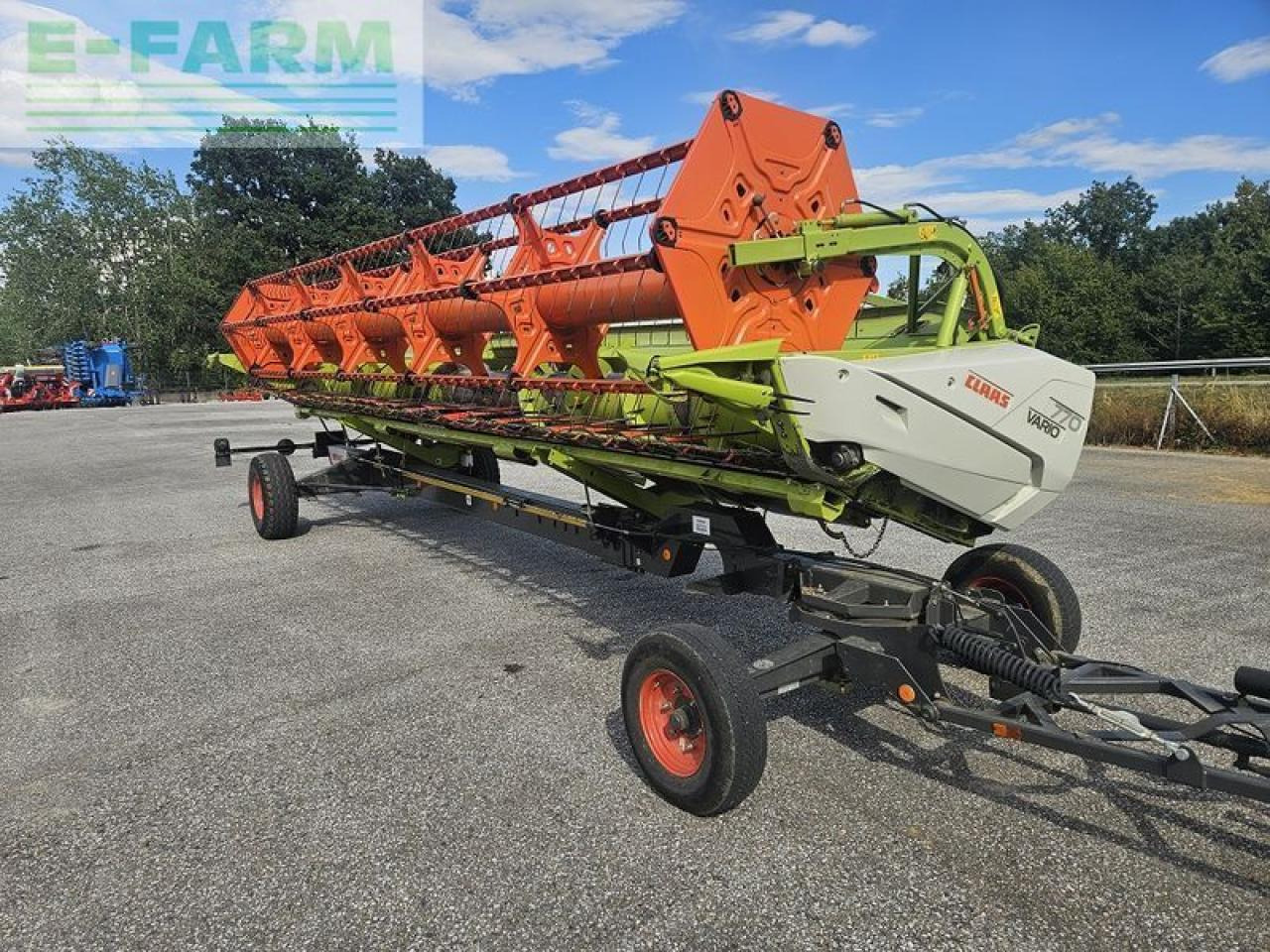 CLAAS vario 770 + rapstrenner + transportwagen - Жатка зерновая: фото 3 CLAAS vario 770 + rapstrenner + transportwagen - Жатка зерновая: фото 3